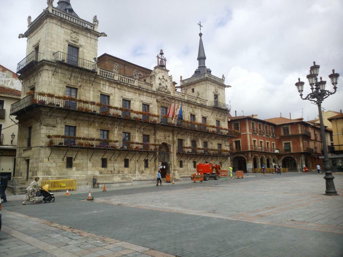 Apartamentos Corazon Del Humedo Leon Exterior photo